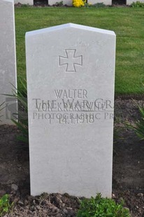 MONT HUON MILITARY CEMETERY, LE TREPORT - VON KRAKEWITZ, WALTER